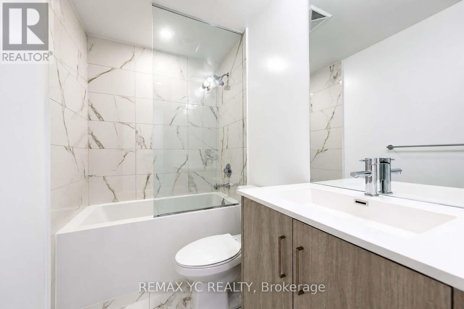 3303 - 180 Front Street E, Toronto, Ontario  M5A 0A9 - Photo 21 - C13583804