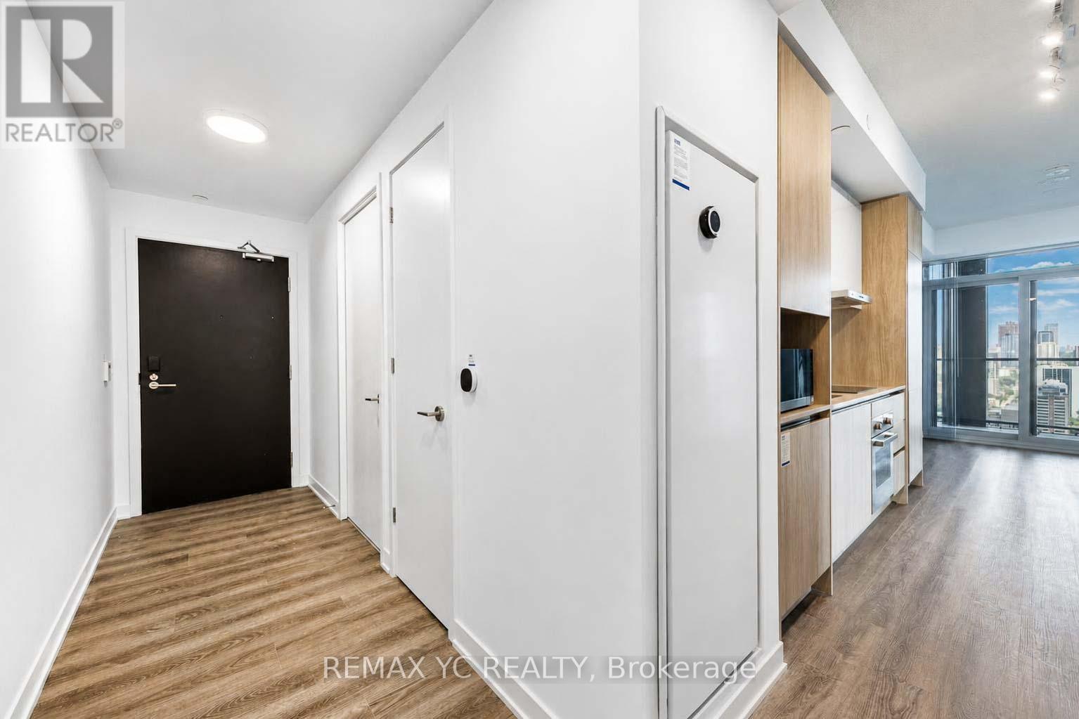 3303 - 180 Front Street E, Toronto, Ontario  M5A 0A9 - Photo 4 - C13583804