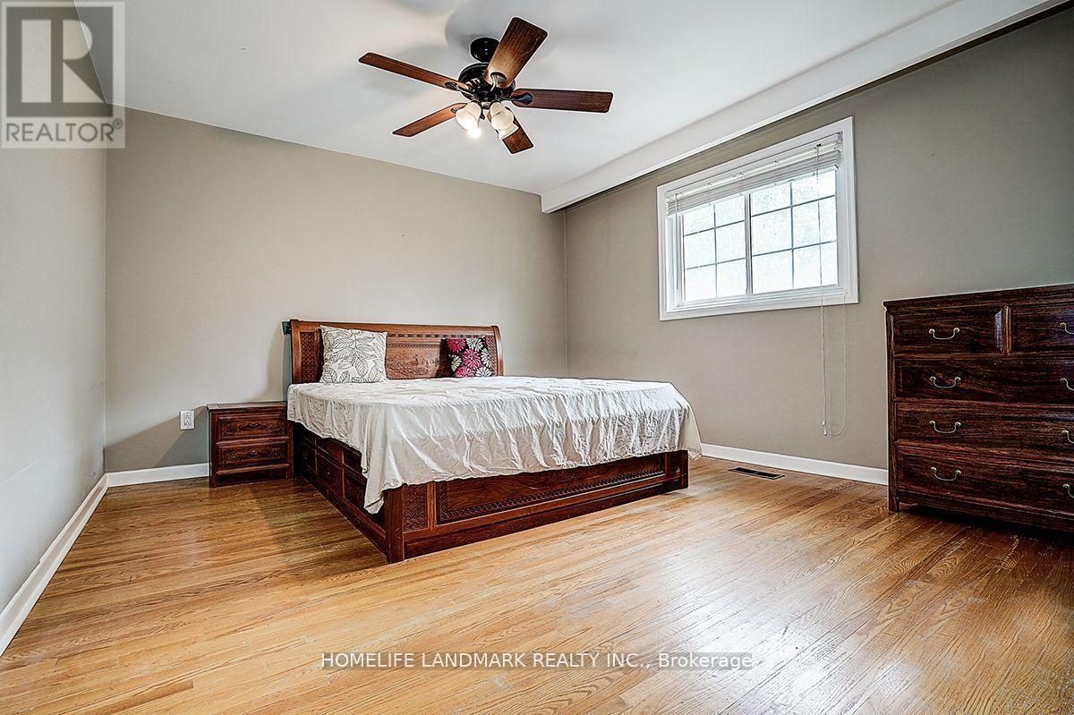 19 Stubbs Drive, Toronto, Ontario  M2L 2R2 - Photo 14 - C13583814