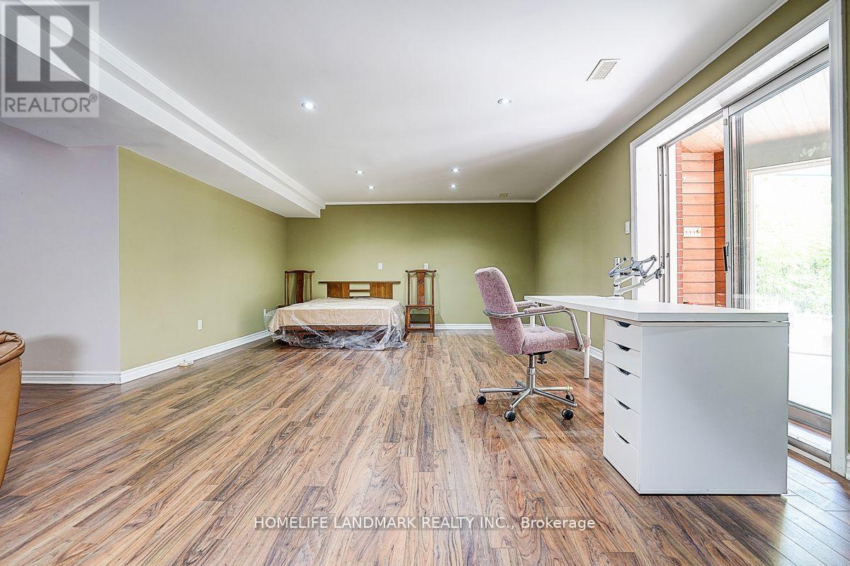 19 Stubbs Drive, Toronto, Ontario  M2L 2R2 - Photo 21 - C13583814