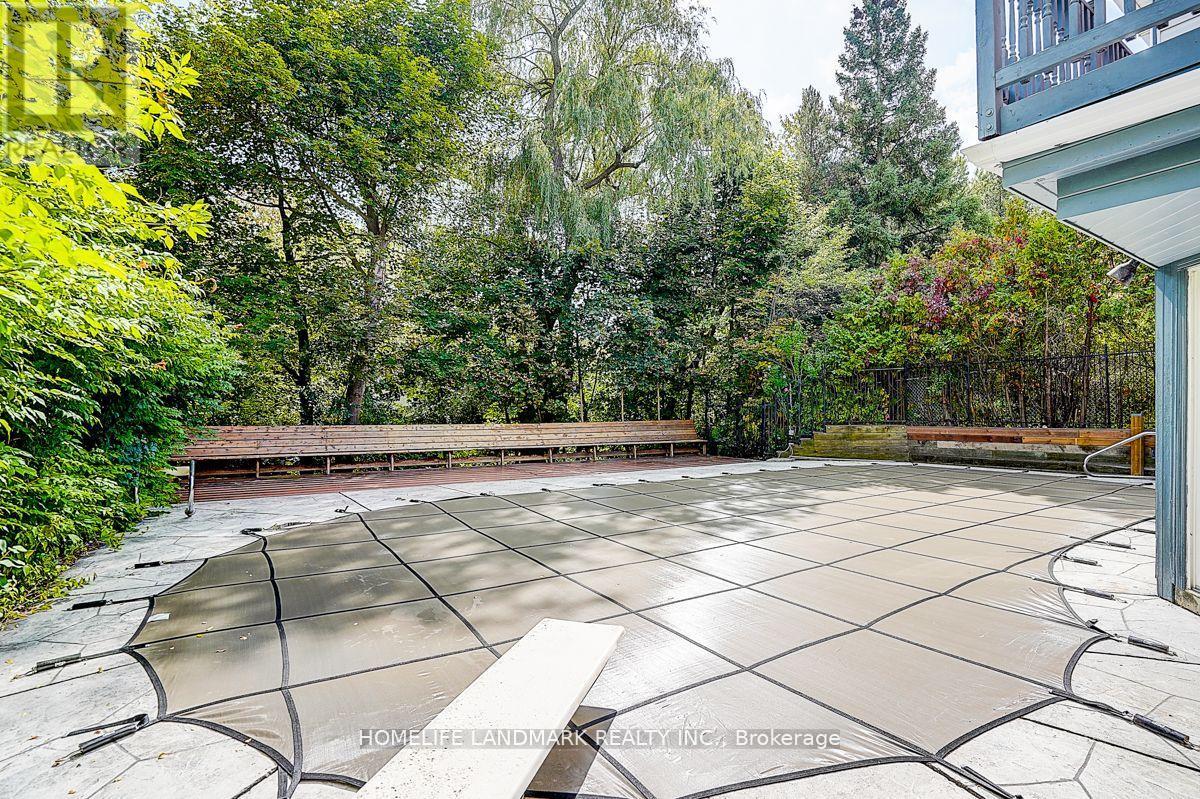 19 Stubbs Drive, Toronto, Ontario  M2L 2R2 - Photo 25 - C13583814