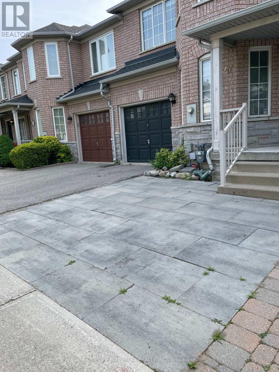 47 Waterton Crescent, Richmond Hill, Ontario  L4B 4L2 - Photo 3 - N13583780
