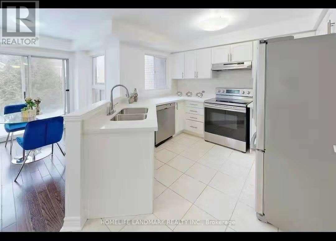47 Waterton Crescent, Richmond Hill, Ontario  L4B 4L2 - Photo 6 - N13583780