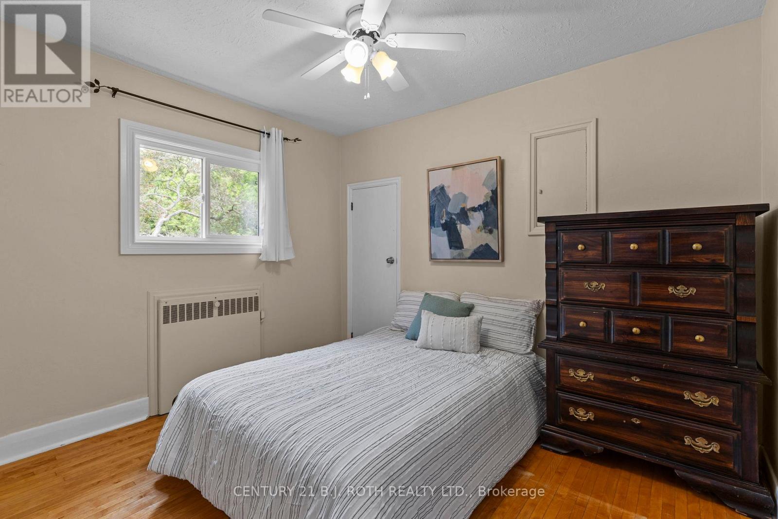 52 Marcus Street, Barrie (Allandale), Ontario  L4N 3L8 - Photo 10 - S13583732