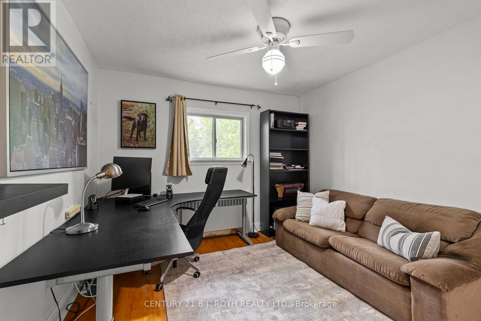 52 Marcus Street, Barrie (Allandale), Ontario  L4N 3L8 - Photo 11 - S13583732