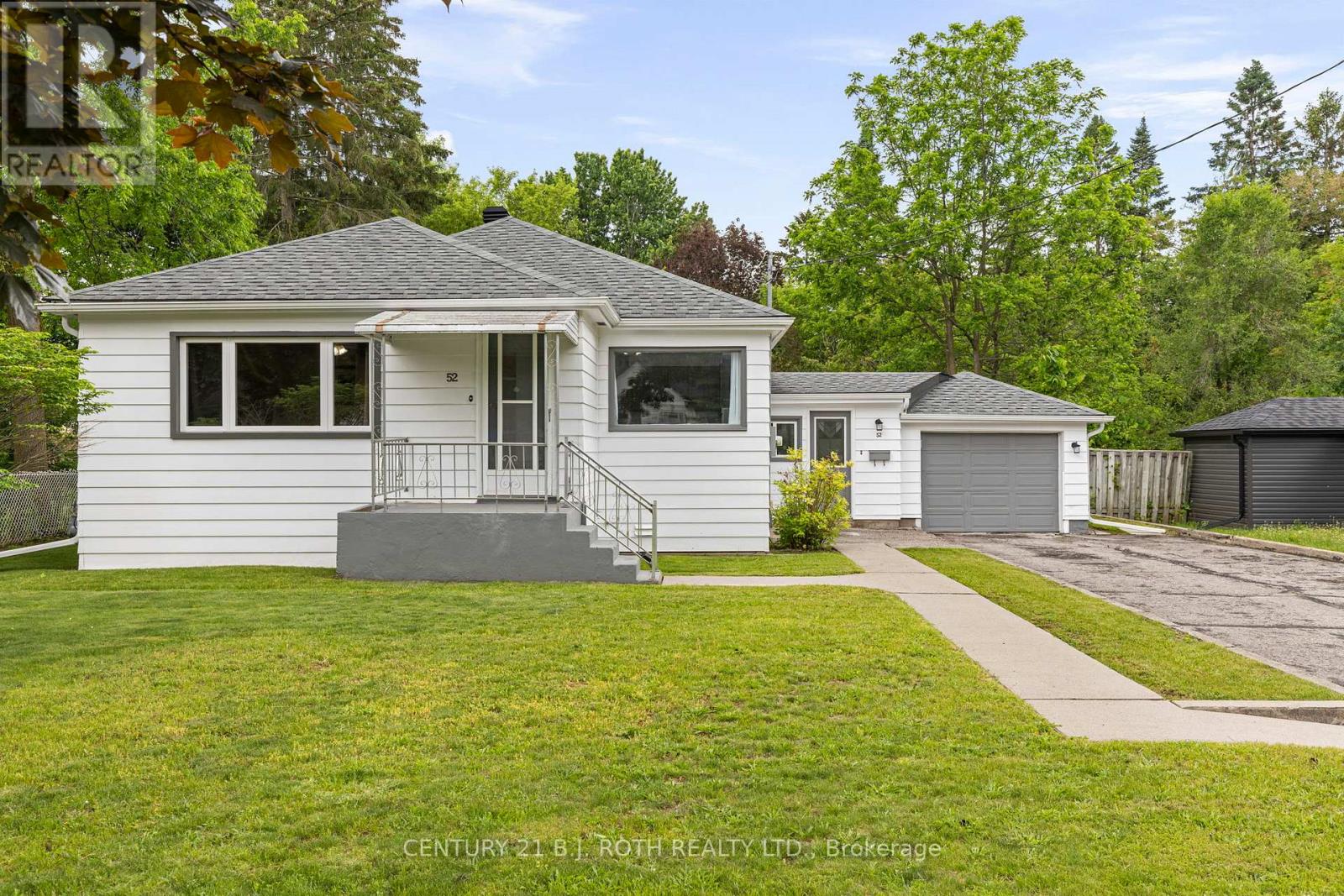 52 Marcus Street, Barrie (Allandale), Ontario  L4N 3L8 - Photo 2 - S13583732