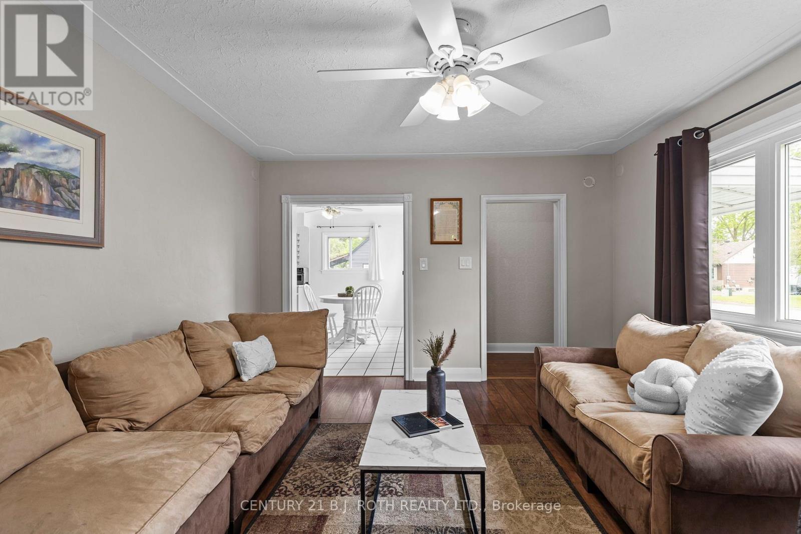 52 Marcus Street, Barrie (Allandale), Ontario  L4N 3L8 - Photo 5 - S13583732