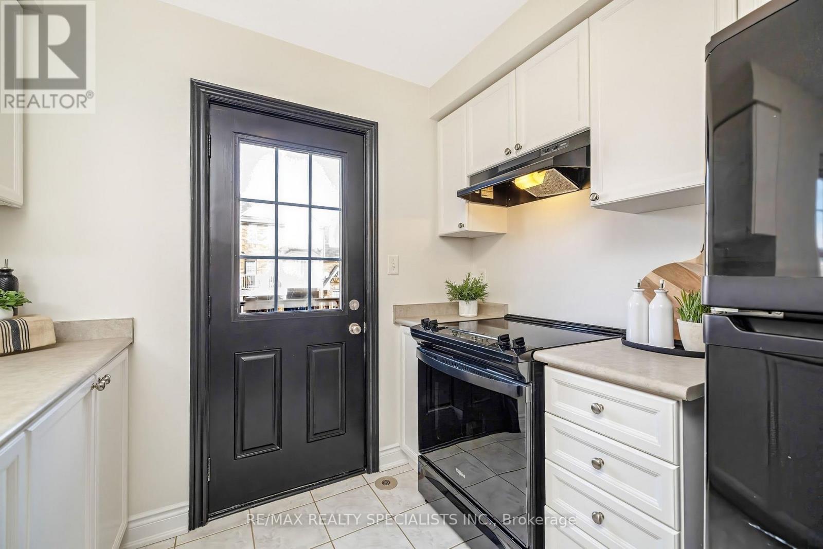 3032 Drumloch Avenue, Oakville, Ontario  L6M 5H8 - Photo 15 - W13583752