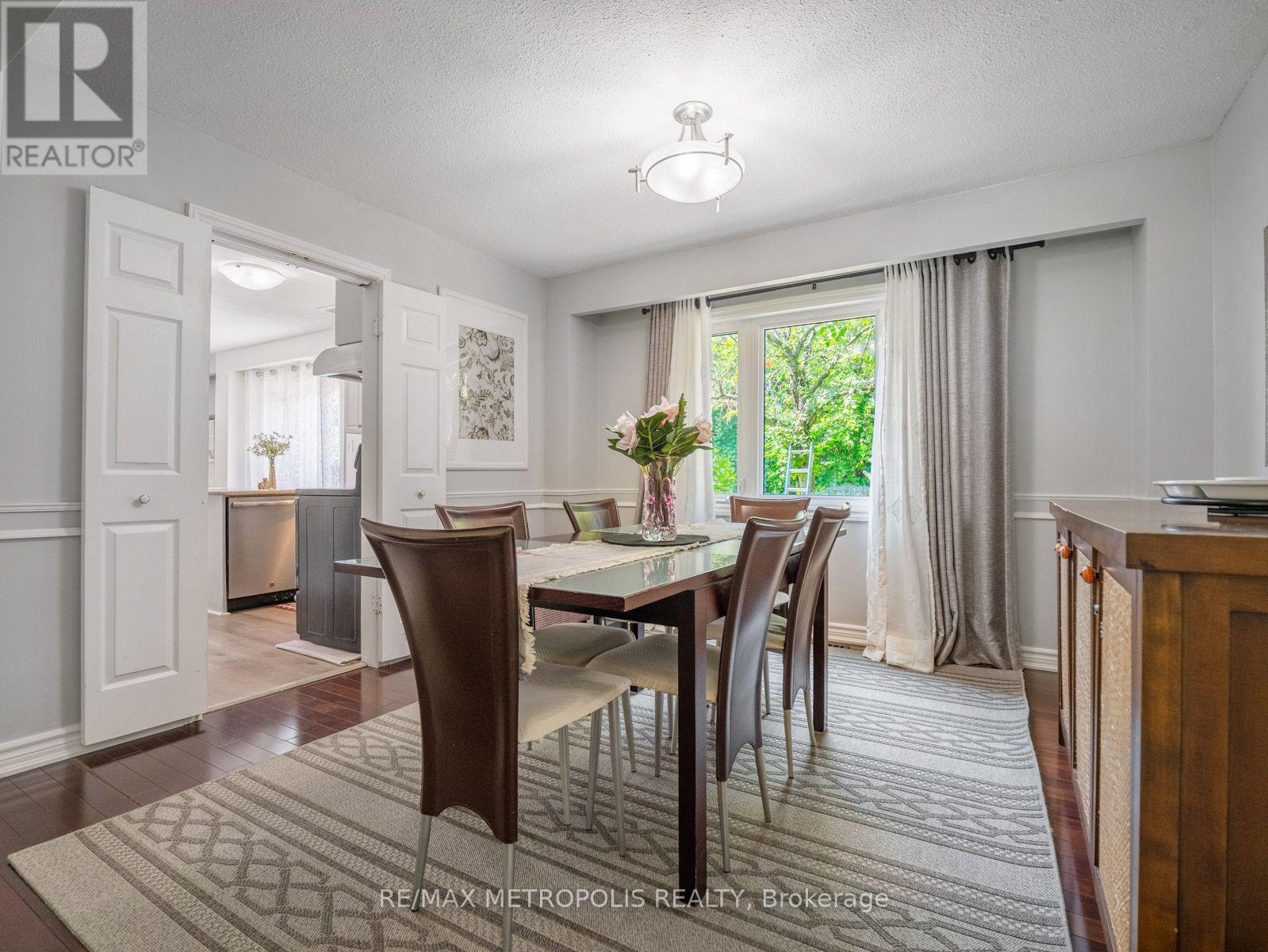 144 All Saints Crescent, Oakville, Ontario  L6J 5Y8 - Photo 10 - W13583826