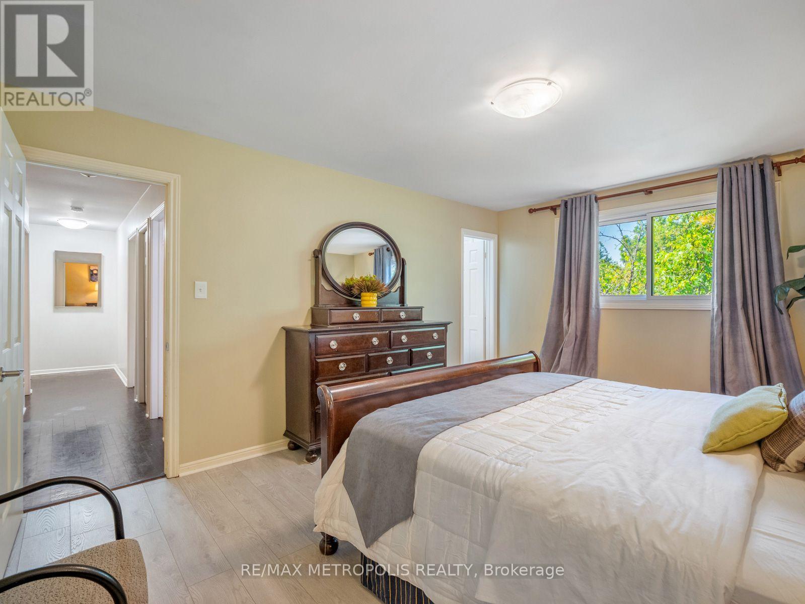 144 All Saints Crescent, Oakville, Ontario  L6J 5Y8 - Photo 25 - W13583826