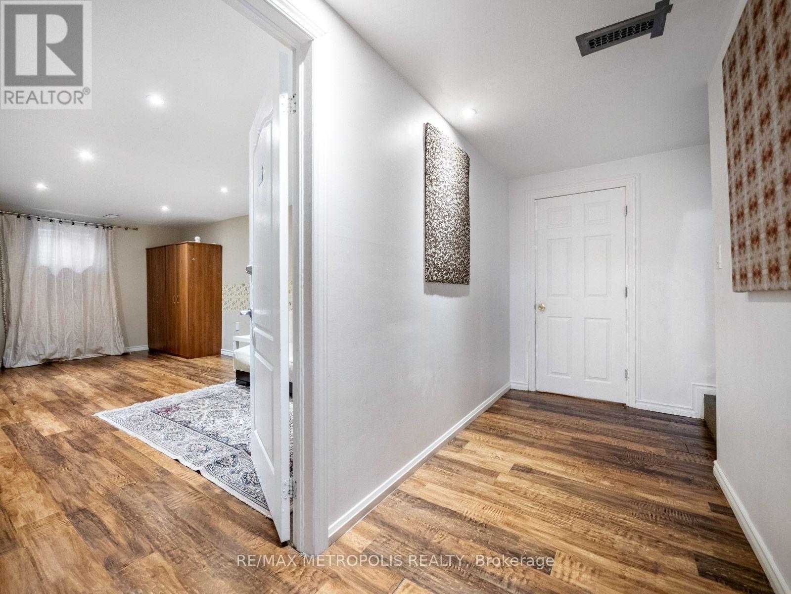 144 All Saints Crescent, Oakville, Ontario  L6J 5Y8 - Photo 36 - W13583826