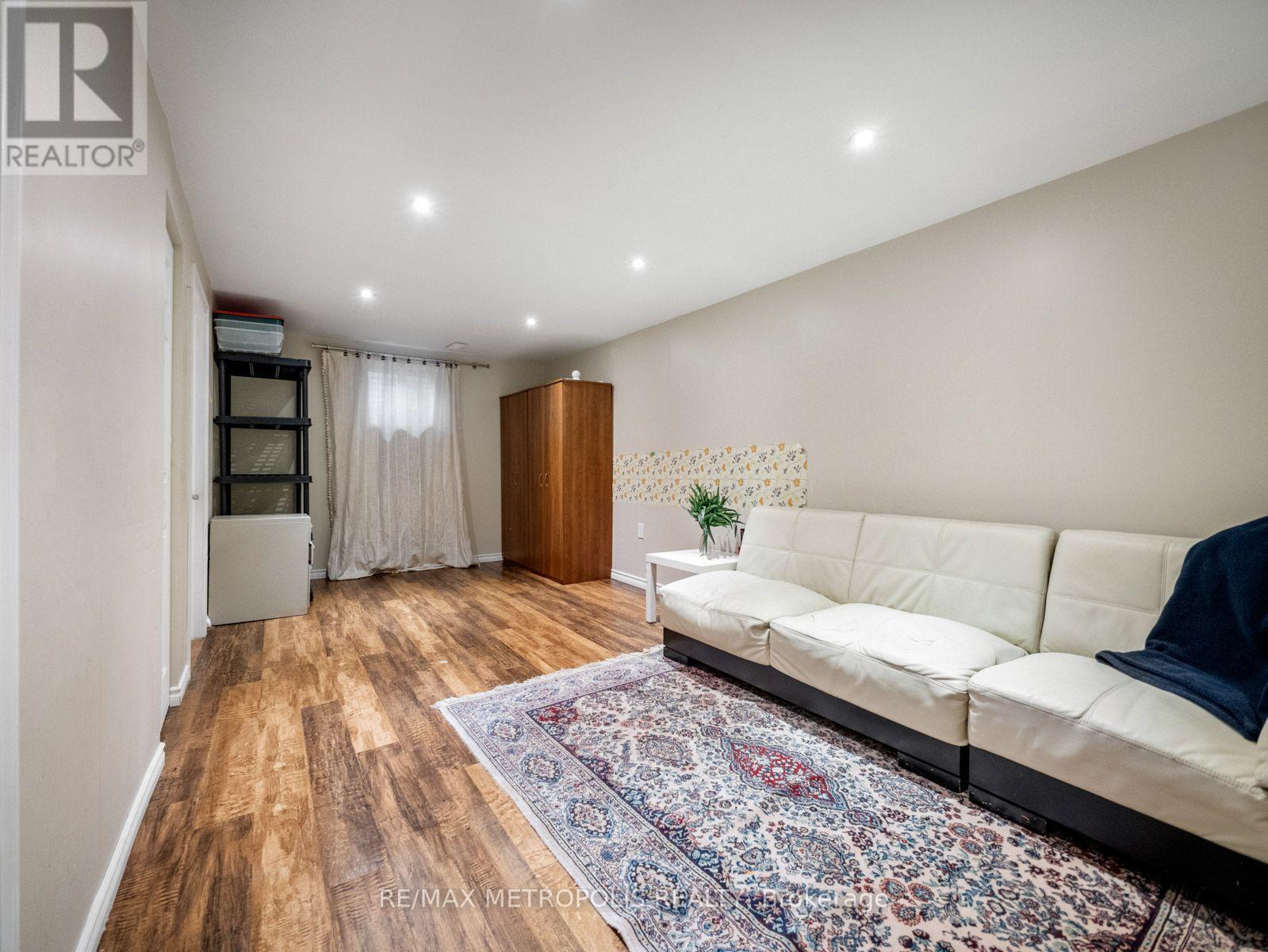 144 All Saints Crescent, Oakville, Ontario  L6J 5Y8 - Photo 37 - W13583826