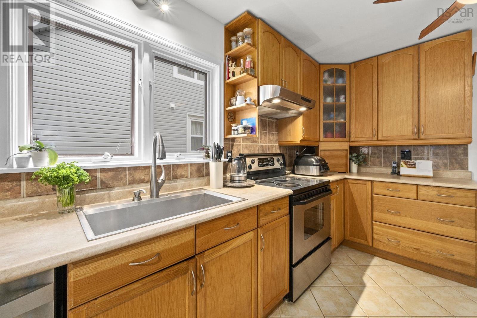 3162 Romans Avenue, Halifax, Nova Scotia  B3L 3W9 - Photo 11 - 202611958