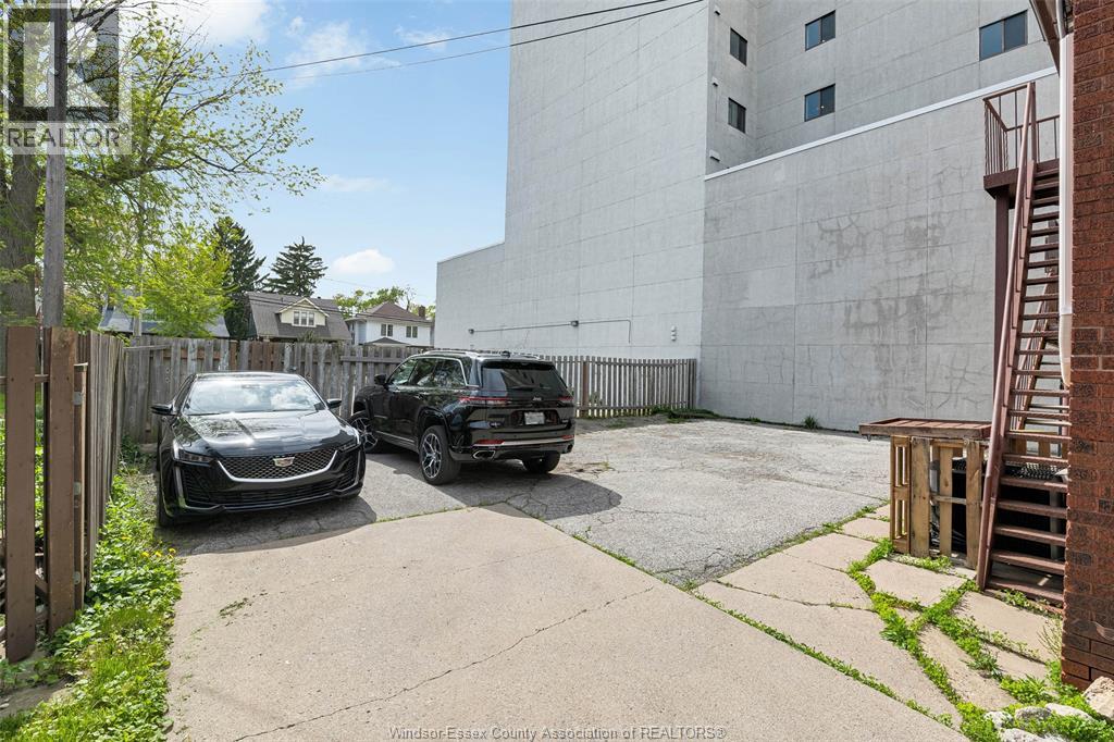 1451 Ouellette Avenue, Windsor, Ontario  N8X 1K1 - Photo 8 - 26017322