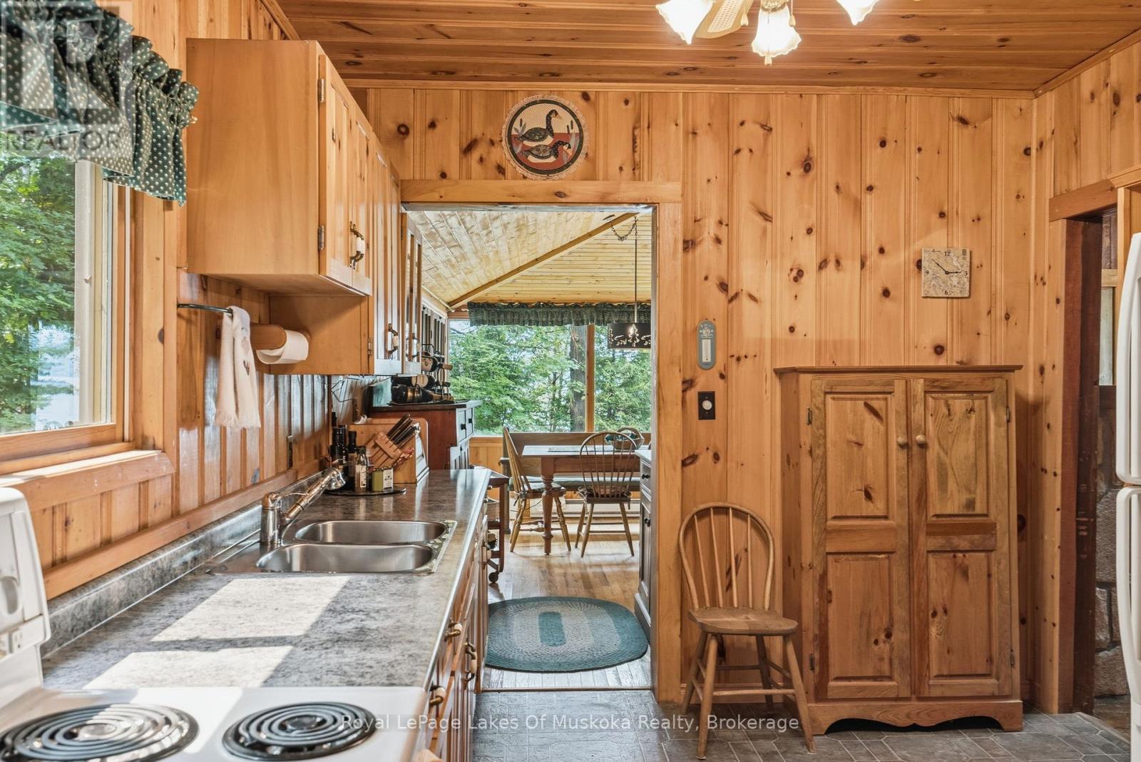 1507 Old Hwy 117 Road, Lake Of Bays, Ontario  P0B 1A0 - Photo 22 - X13583744