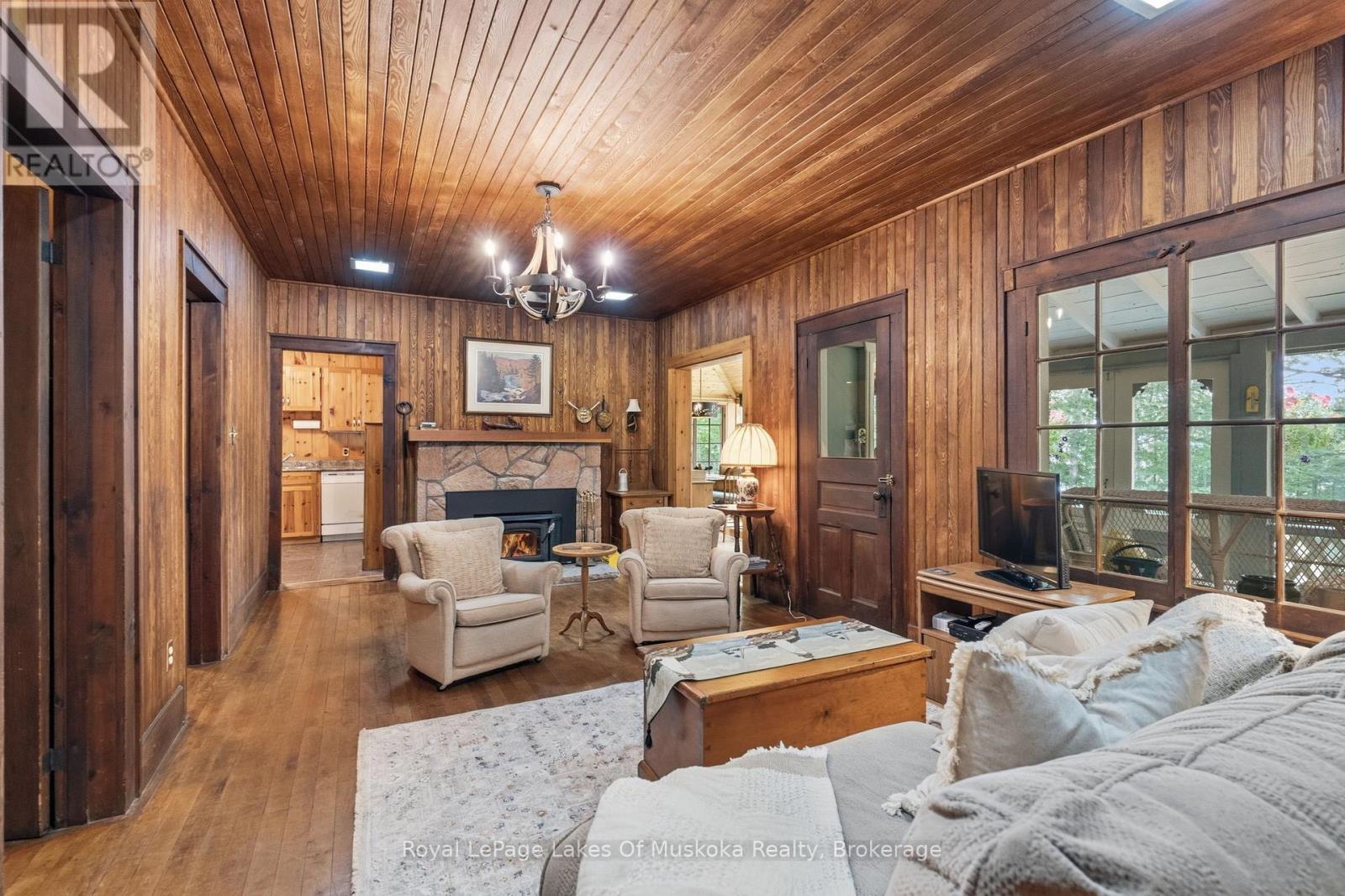 1507 Old Hwy 117 Road, Lake Of Bays, Ontario  P0B 1A0 - Photo 19 - X13583744