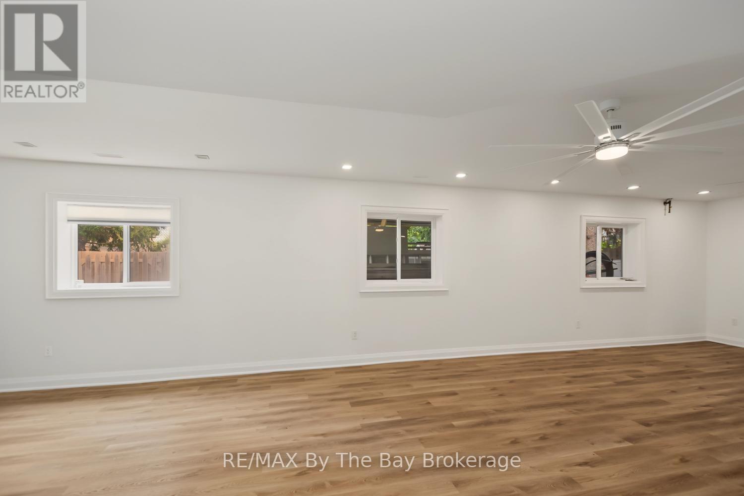 208 Thomas Street, Clearview, Ontario  L0M 1S0 - Photo 37 - S13583942
