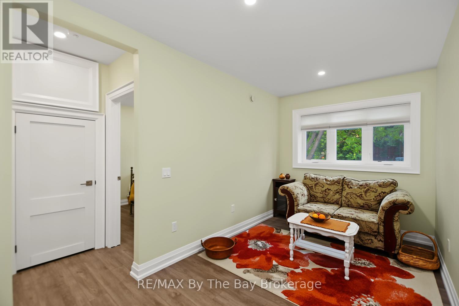 208 Thomas Street, Clearview, Ontario  L0M 1S0 - Photo 43 - S13583942