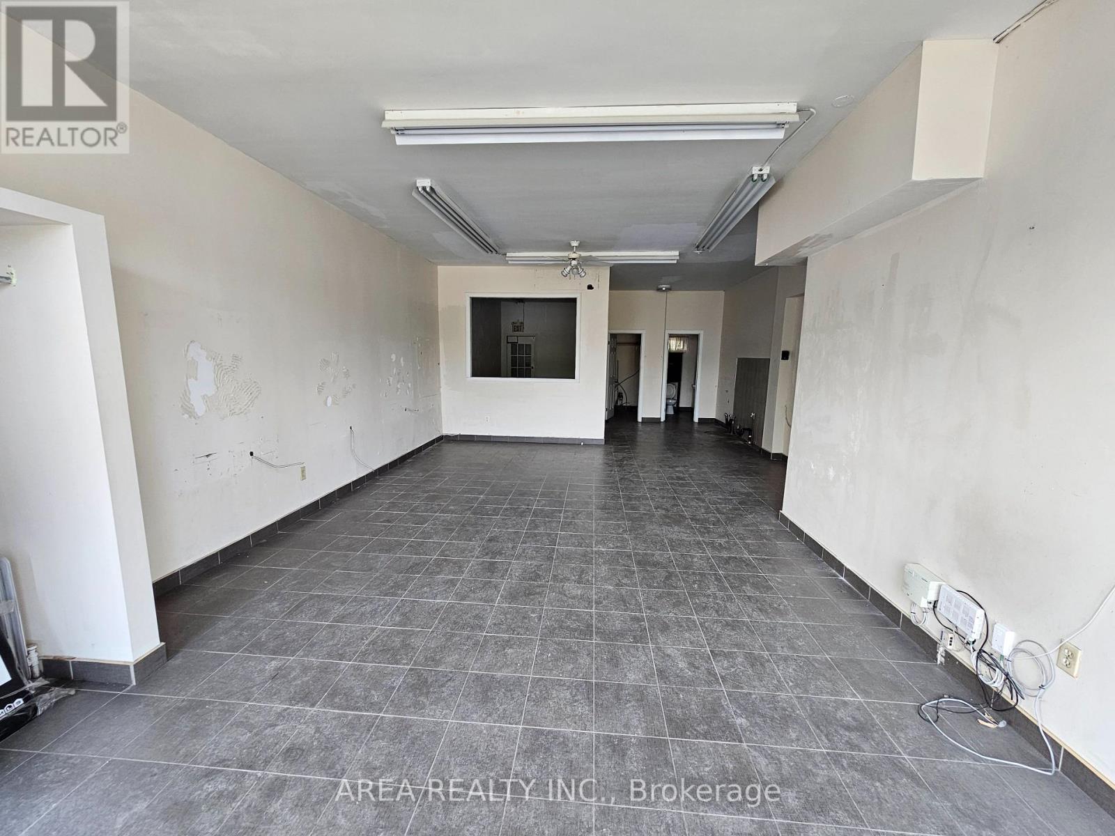 672 Sheppard Avenue W, Toronto, Ontario  M3H 2S5 - Photo 2 - C13583924