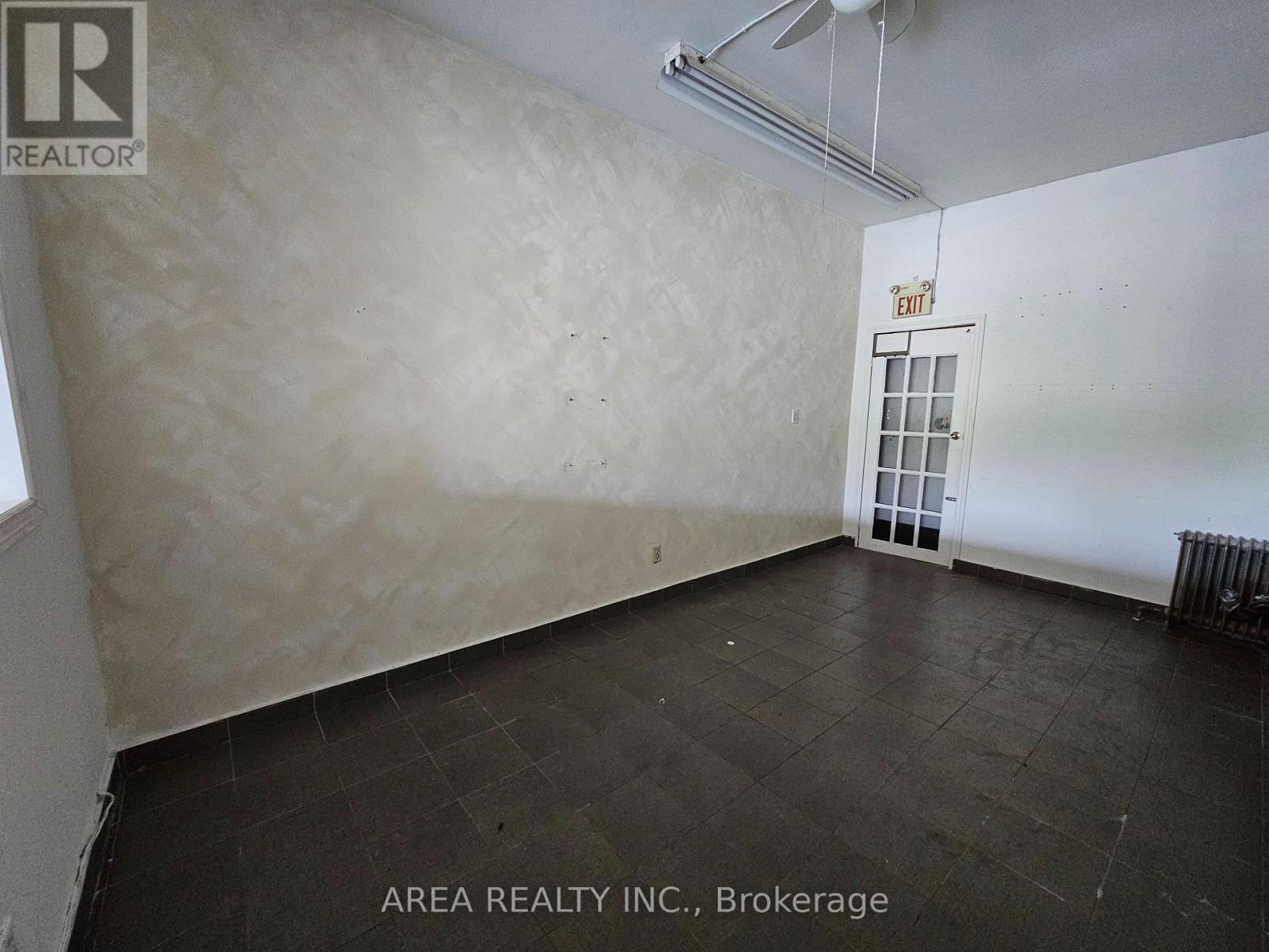 672 Sheppard Avenue W, Toronto, Ontario  M3H 2S5 - Photo 5 - C13583924