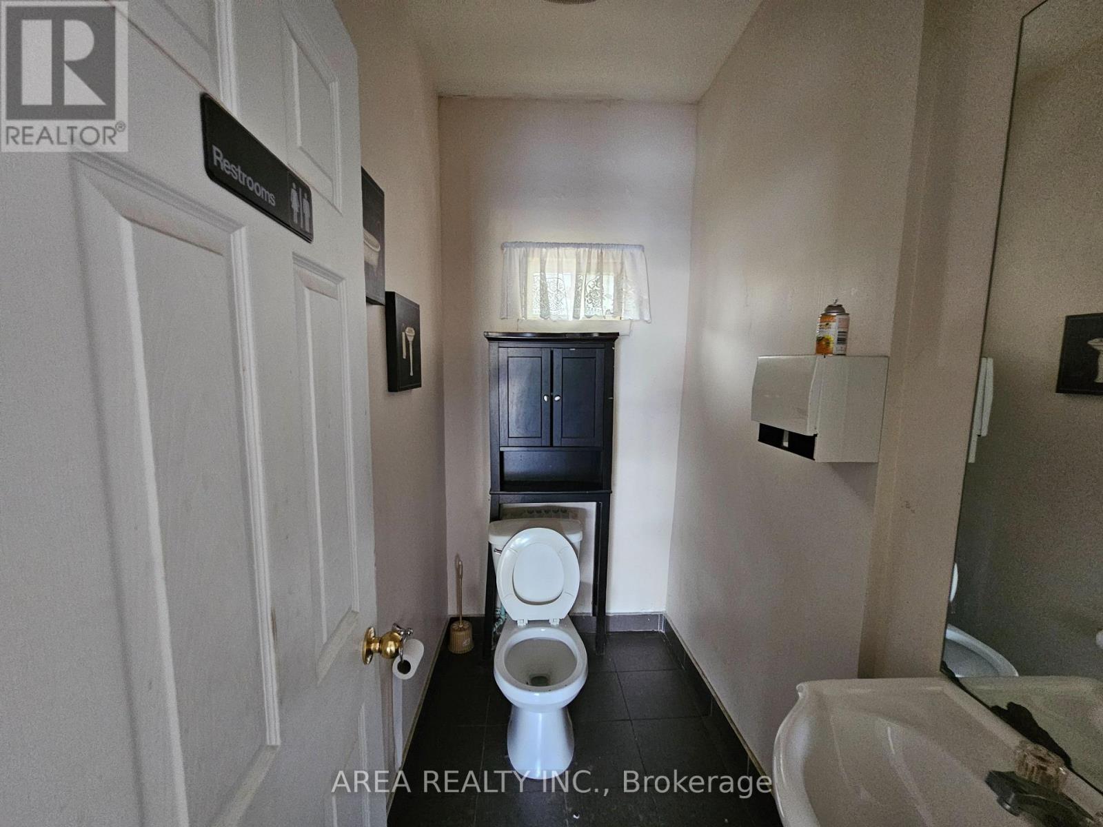 672 Sheppard Avenue W, Toronto, Ontario  M3H 2S5 - Photo 8 - C13583924