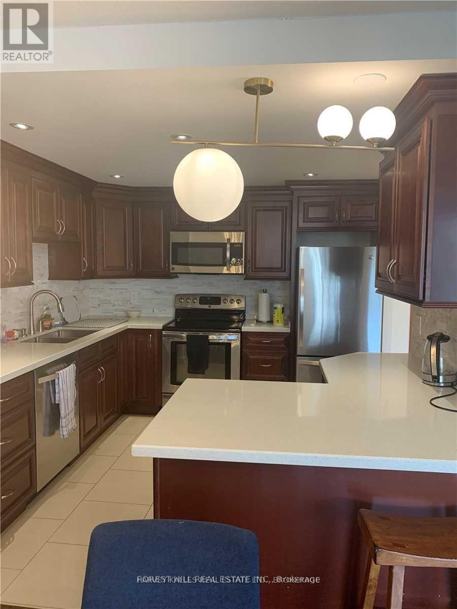 303 - 500 Glencairn Avenue, Toronto, Ontario  M6B 1Z1 - Photo 4 - C13583956