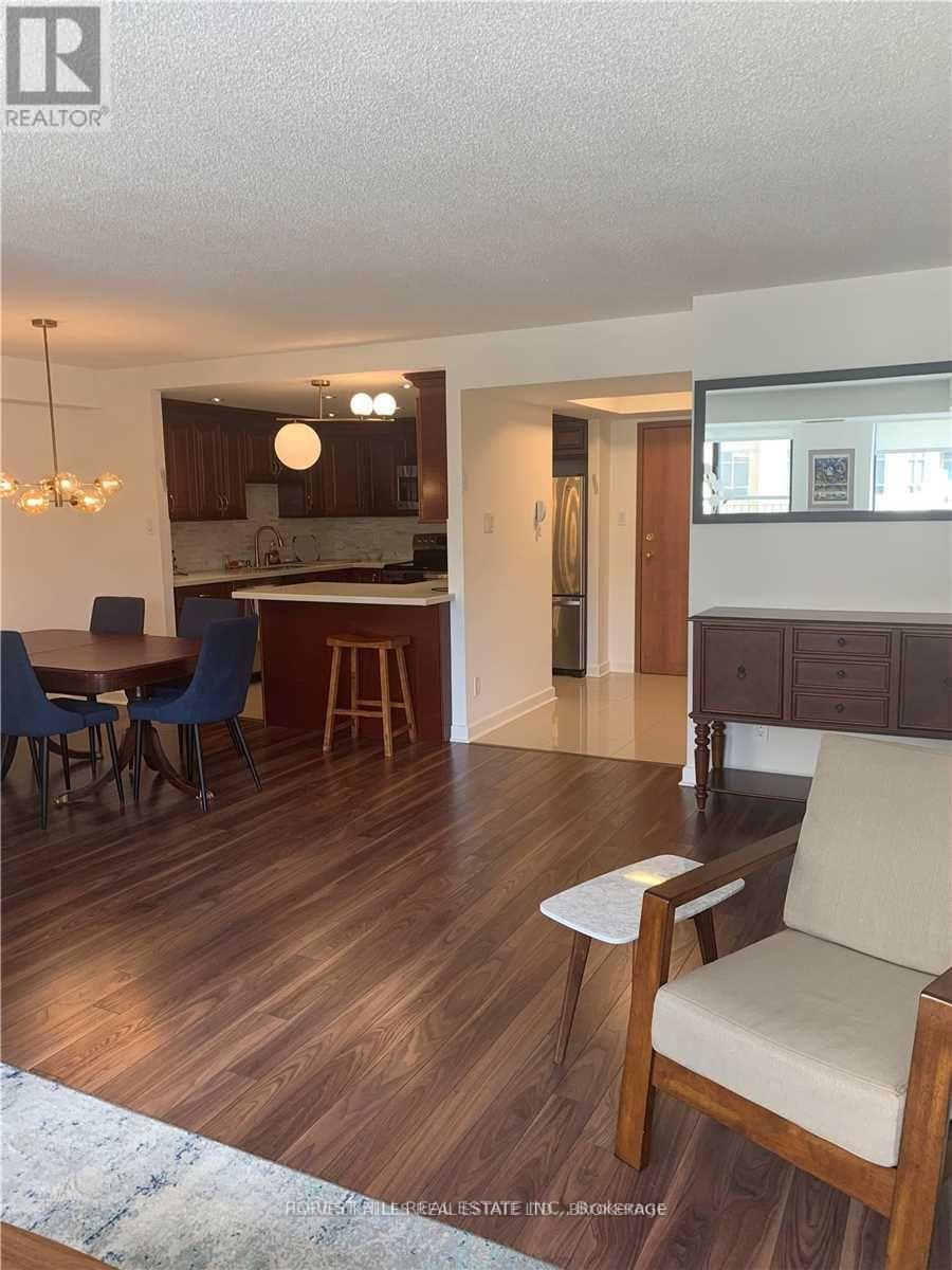 303 - 500 Glencairn Avenue, Toronto, Ontario  M6B 1Z1 - Photo 3 - C13583994
