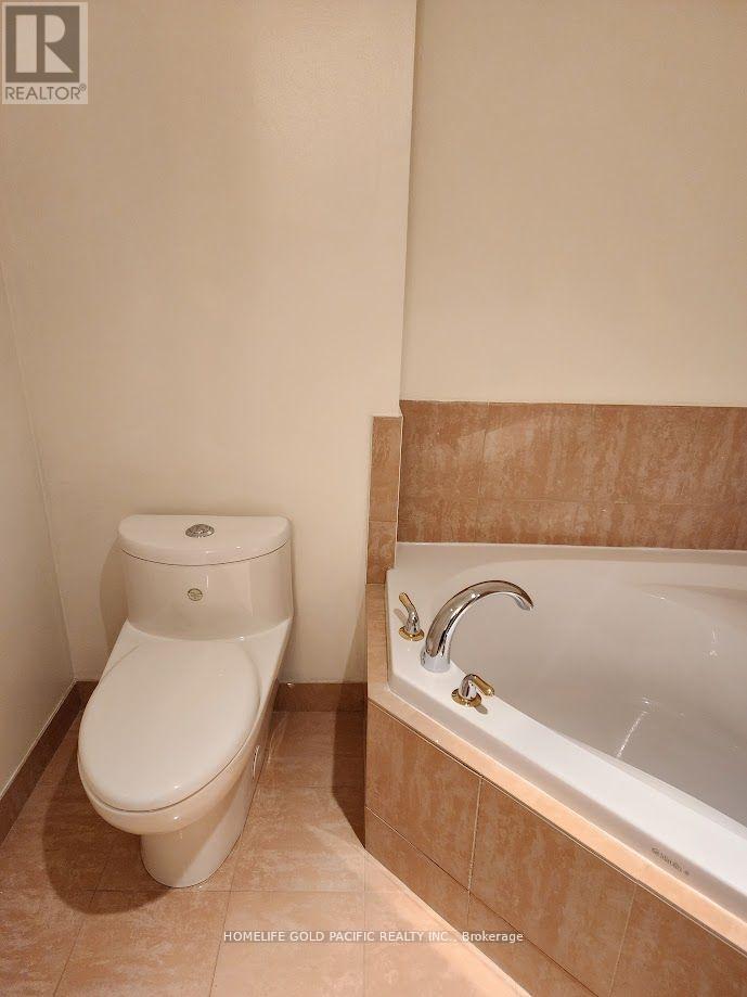 PH-2006 - 1101 LESLIE STREET - Photo 17