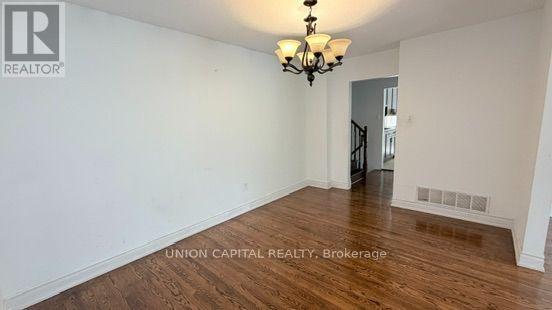465 Hounslow Avenue, Toronto, Ontario  M2R 1H8 - Photo 5 - C13584078