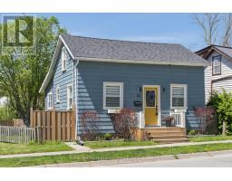 42 HOPE STREET N, Port Hope, Ontario
