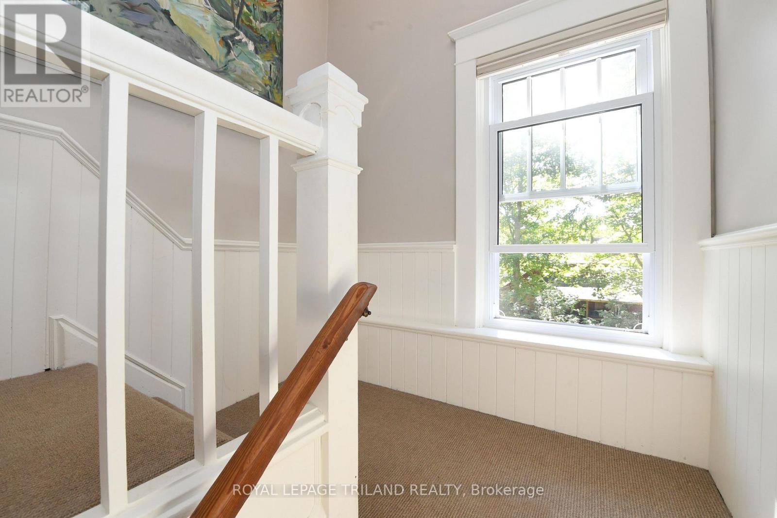 12 Victoria Street, Middlesex Centre, Ontario  N0L 1E0 - Photo 15 - X13584126