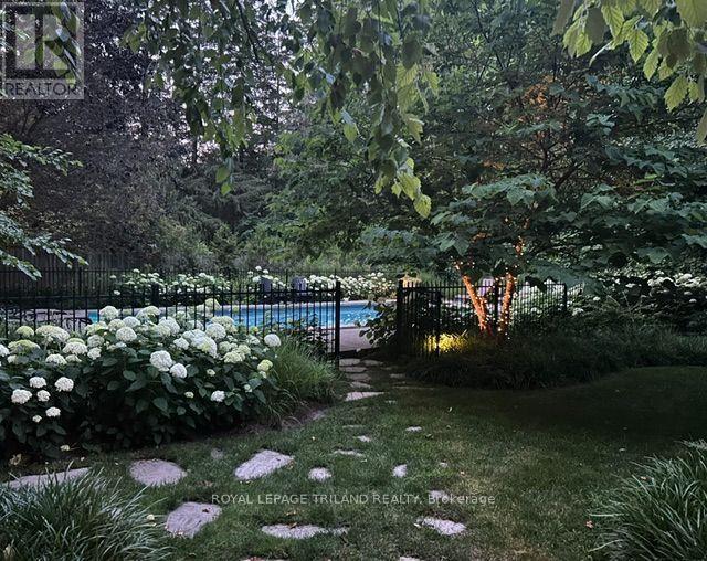 12 Victoria Street, Middlesex Centre, Ontario  N0L 1E0 - Photo 36 - X13584126