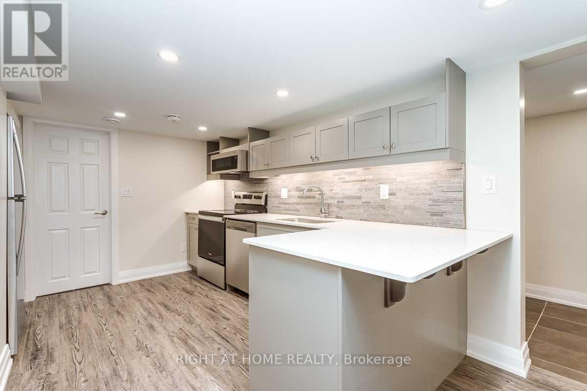 Unit C - 691 Simcoe Street N, Oshawa, Ontario  L1G 4V6 - Photo 5 - E13583874
