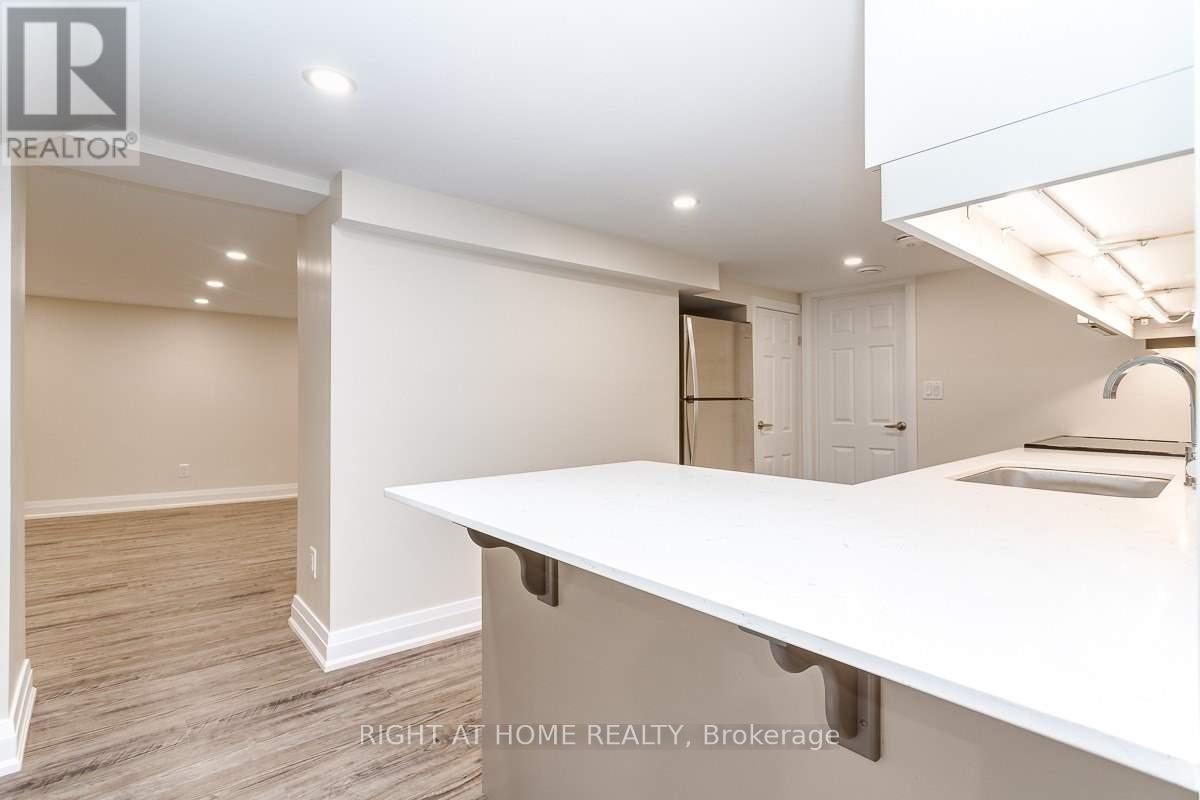 Unit C - 691 Simcoe Street N, Oshawa, Ontario  L1G 4V6 - Photo 6 - E13583874