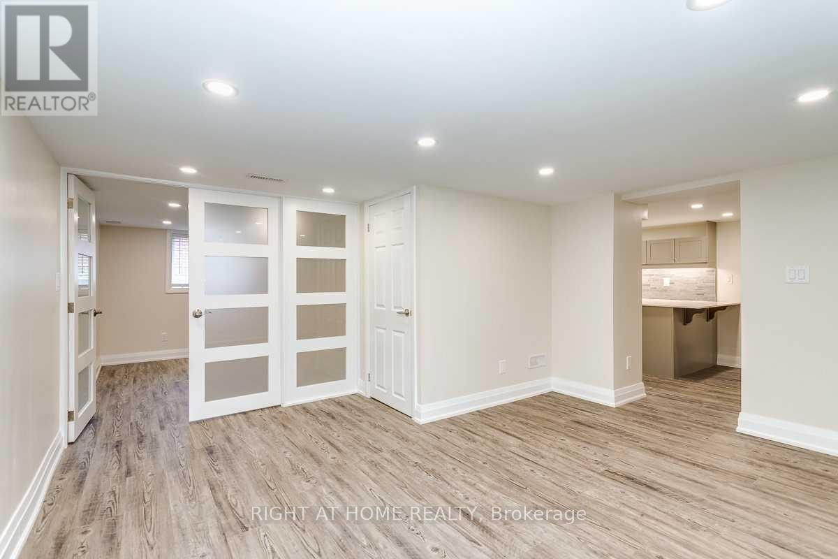 Unit C - 691 Simcoe Street N, Oshawa, Ontario  L1G 4V6 - Photo 7 - E13583874