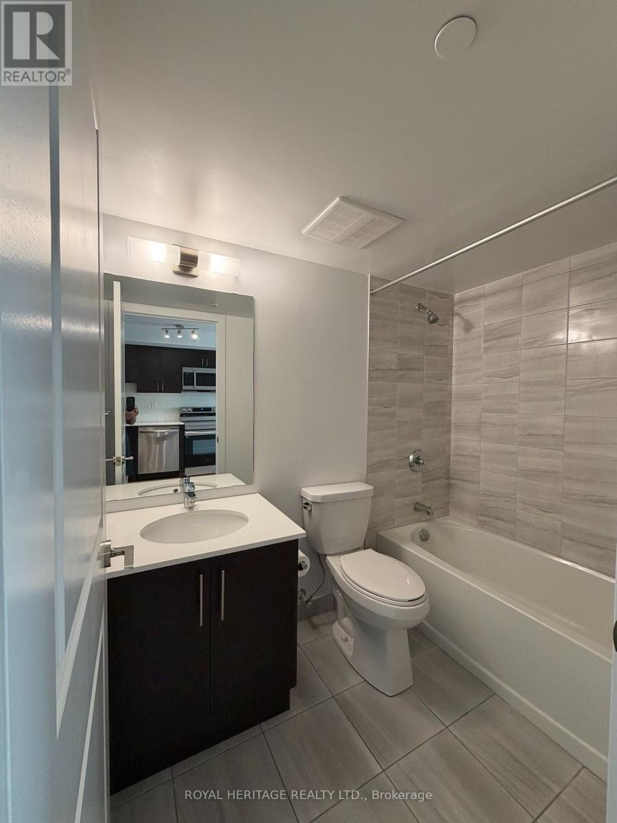 304 - 1435 Celebration Drive, Pickering, Ontario  L1W 0C4 - Photo 13 - E13584046