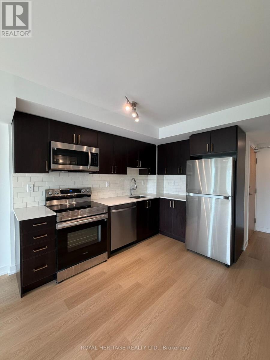 304 - 1435 Celebration Drive, Pickering, Ontario  L1W 0C4 - Photo 3 - E13584046