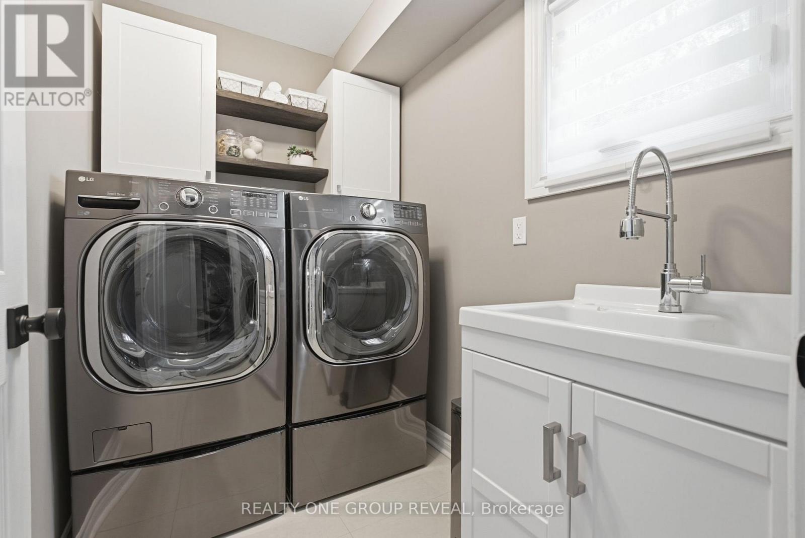 568 Rainy Day Drive, Pickering, Ontario  L1V 5Z2 - Photo 18 - E13584128