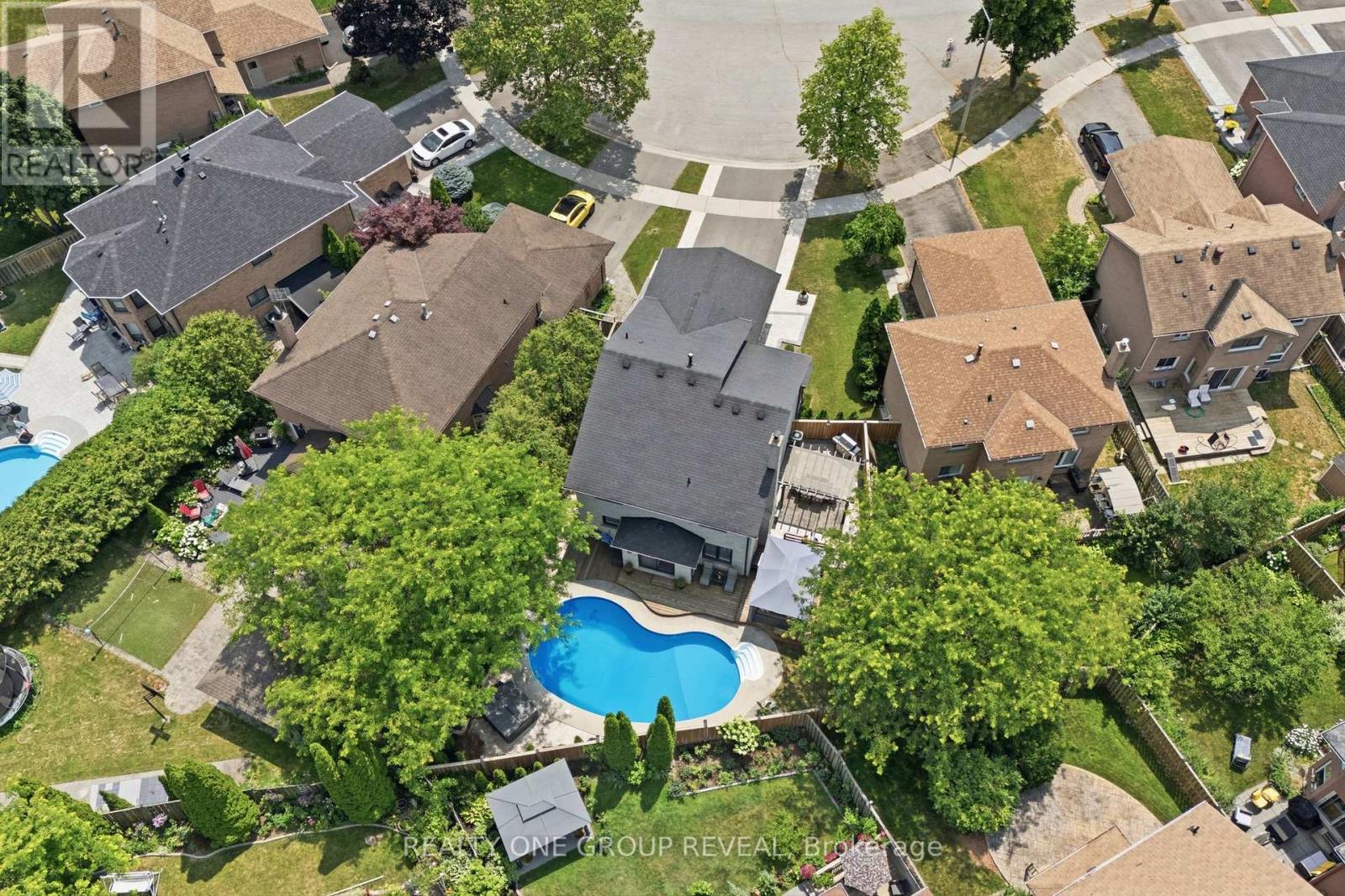 568 Rainy Day Drive, Pickering, Ontario  L1V 5Z2 - Photo 46 - E13584128
