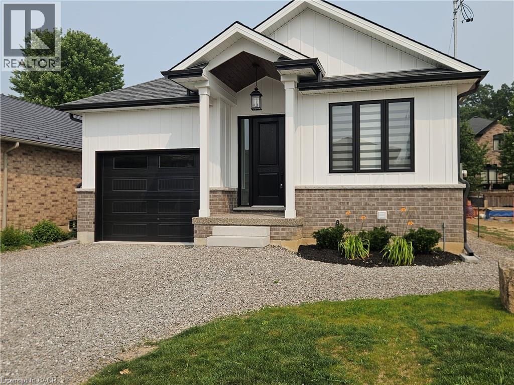 115 Chesley Street Unit# Main, Hamilton, Ontario  L9C 3V9 - Photo 2 - 40844221