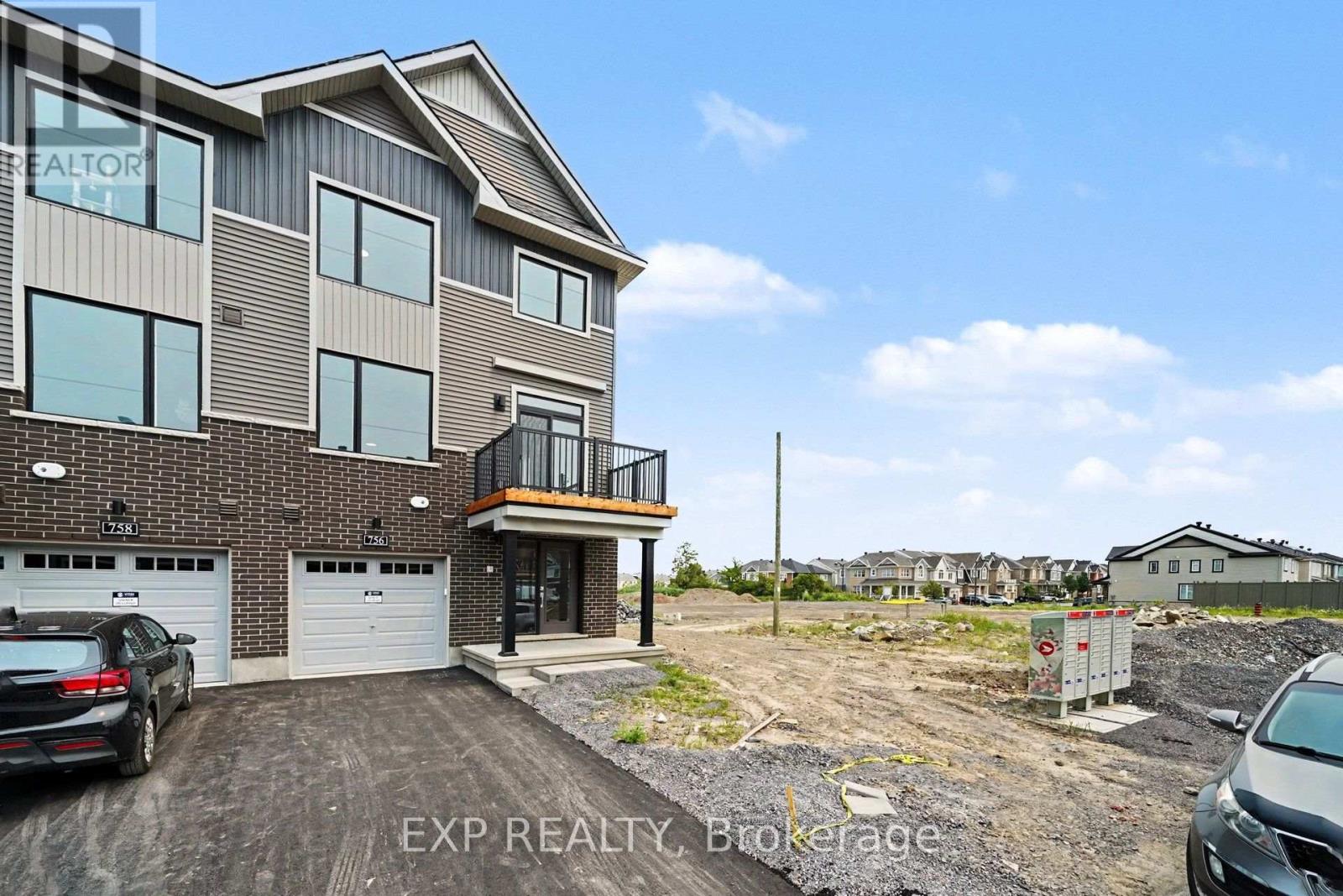 756 Tadpole Crescent, Ottawa, Ontario  K2J 6K4 - Photo 3 - X13584050