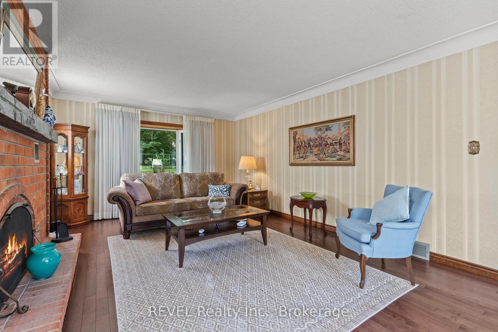 7190 Waterloo Drive, Niagara Falls (Casey), Ontario  L2J 1E2 - Photo 8 - X13583938
