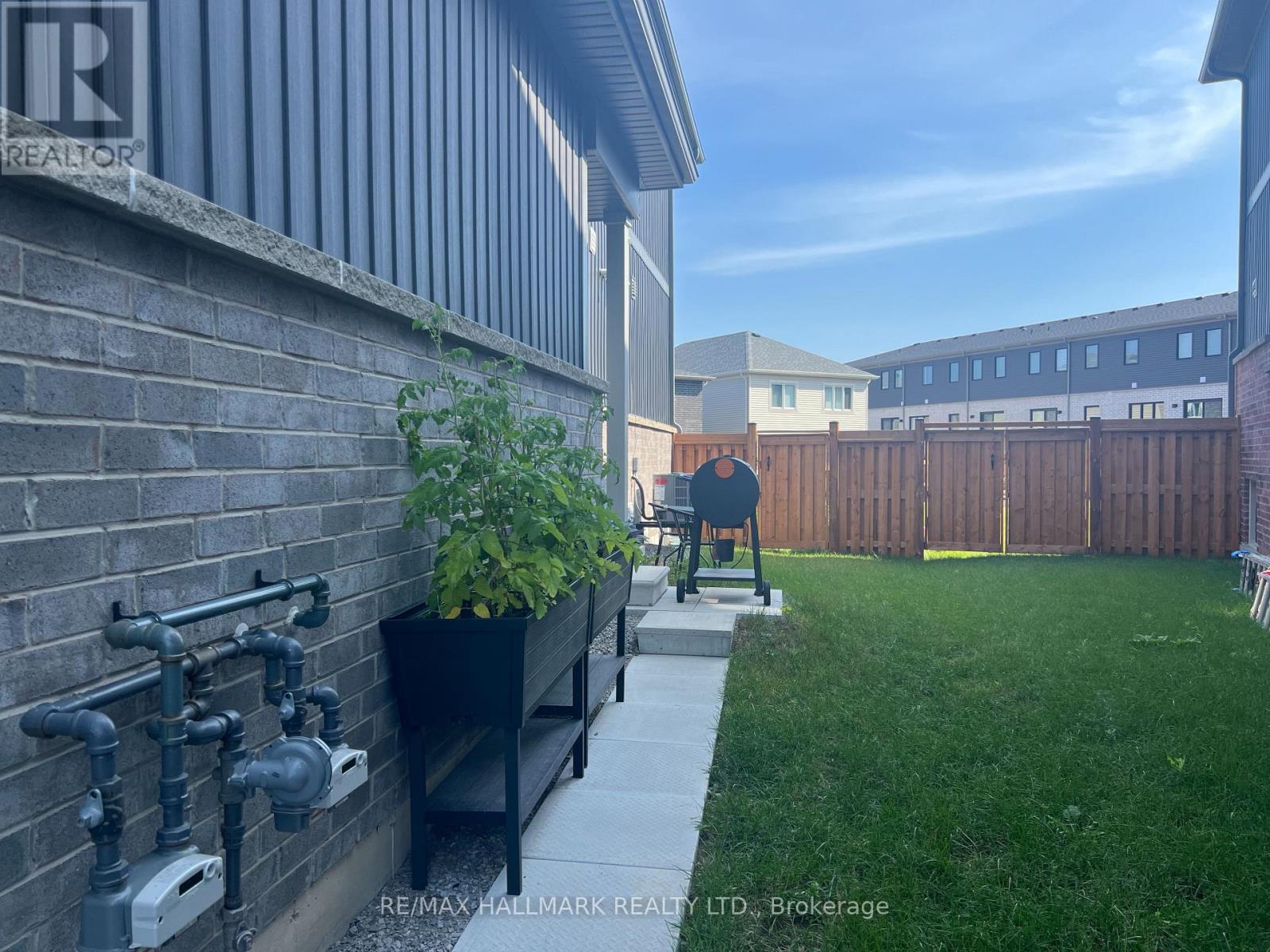 Lower - 30 Barnyard Trail, Barrie, Ontario  L9J 0V5 - Photo 15 - S13583952