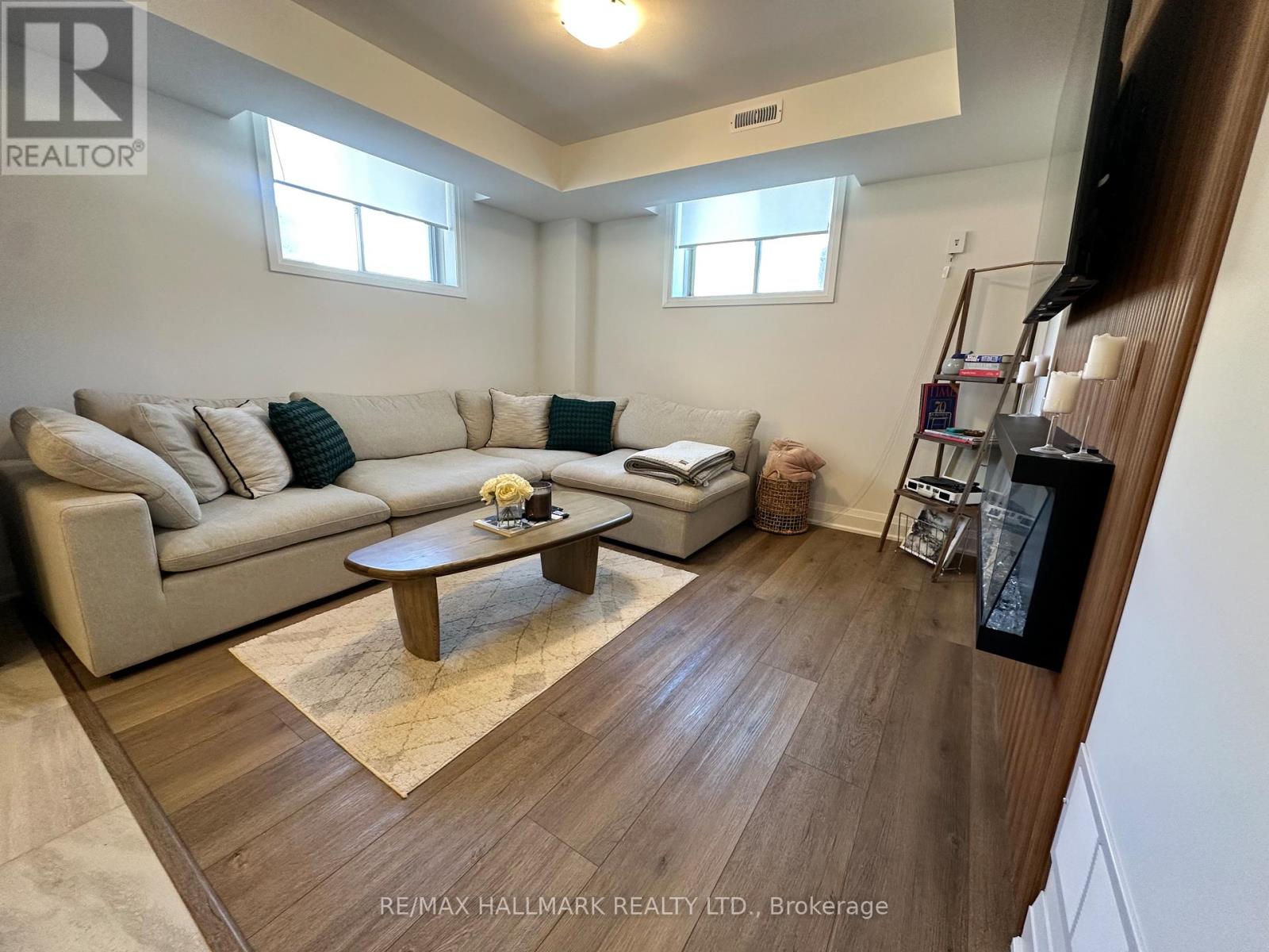 Lower - 30 Barnyard Trail, Barrie, Ontario  L9J 0V5 - Photo 4 - S13583952