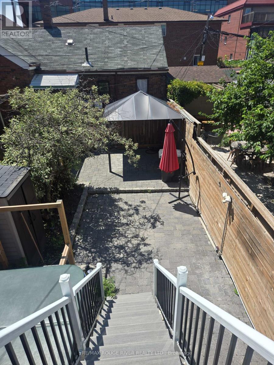 6 Lippincott St Street, Toronto, Ontario  M5T 2R5 - Photo 34 - C13579876