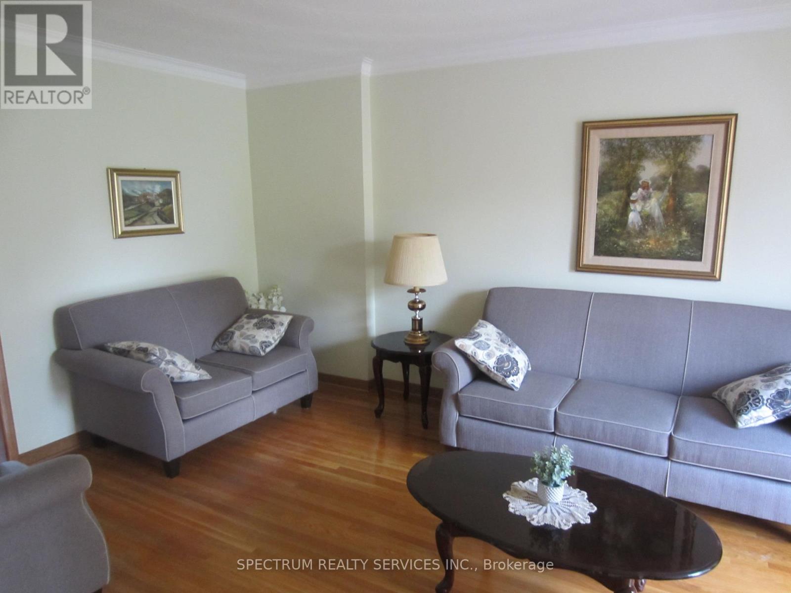 Unit 1 - 49 Gotham Court, Toronto, Ontario  M6M 2W9 - Photo 6 - W13583762