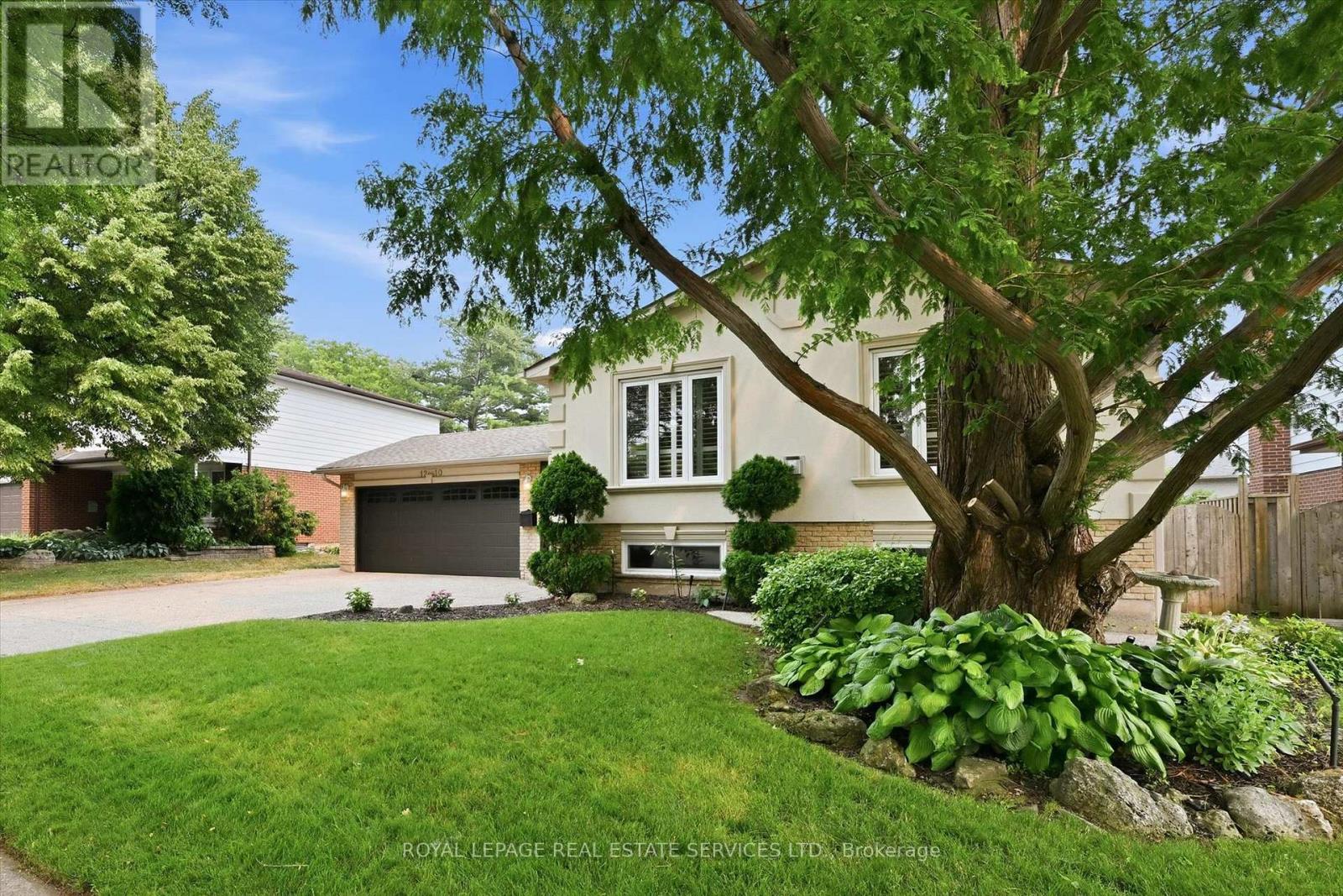 1210 Grand Boulevard, Oakville, Ontario  L6H 2X5 - Photo 3 - W13583860