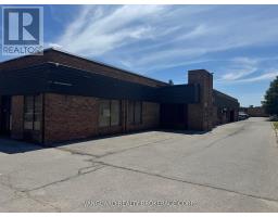 20 - 877 ALNESS STREET, Toronto, Ontario