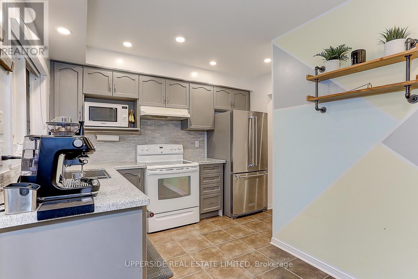 67 Birdstone Crescent, Toronto, Ontario  M6N 5H5 - Photo 22 - W13583944