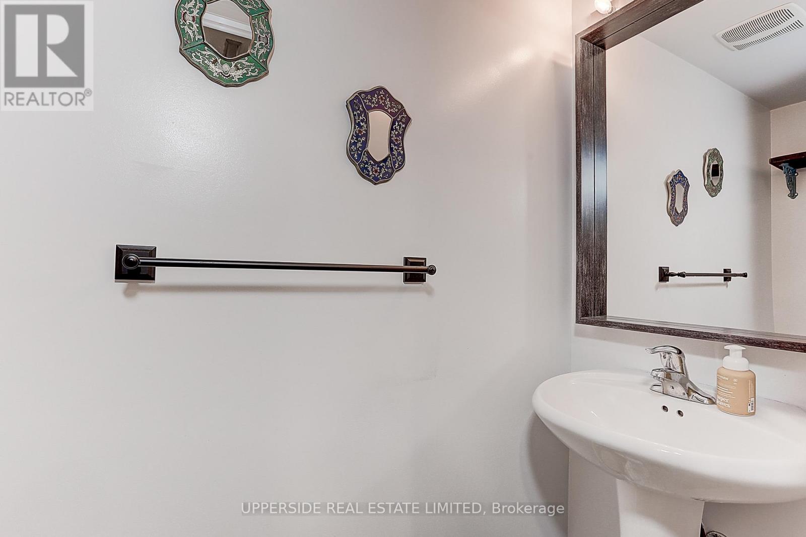 67 Birdstone Crescent, Toronto, Ontario  M6N 5H5 - Photo 8 - W13583944